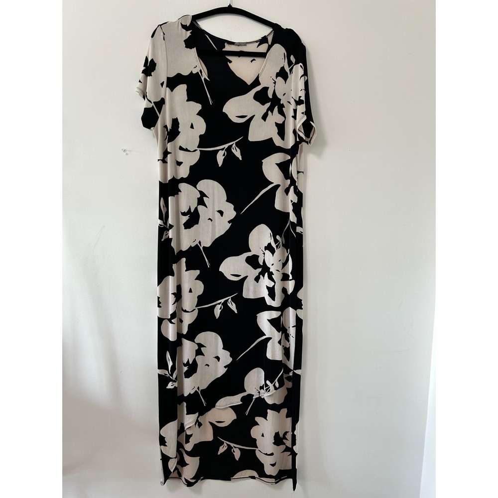 Chico's Floral Travelers Tulip Hem Maxi Dress Women 2 Black Cream Minimalist